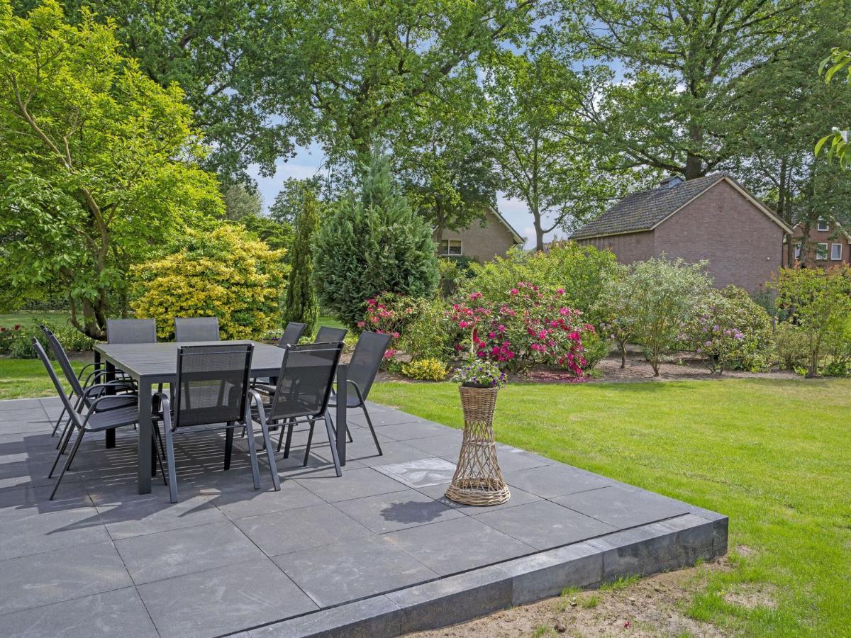 Charming Villa In Lemele With A Nice Garden Exteriör bild