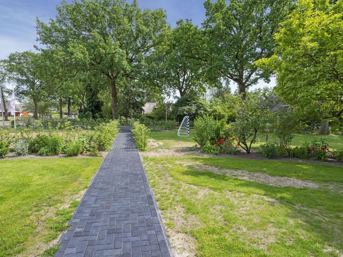Charming Villa In Lemele With A Nice Garden Exteriör bild