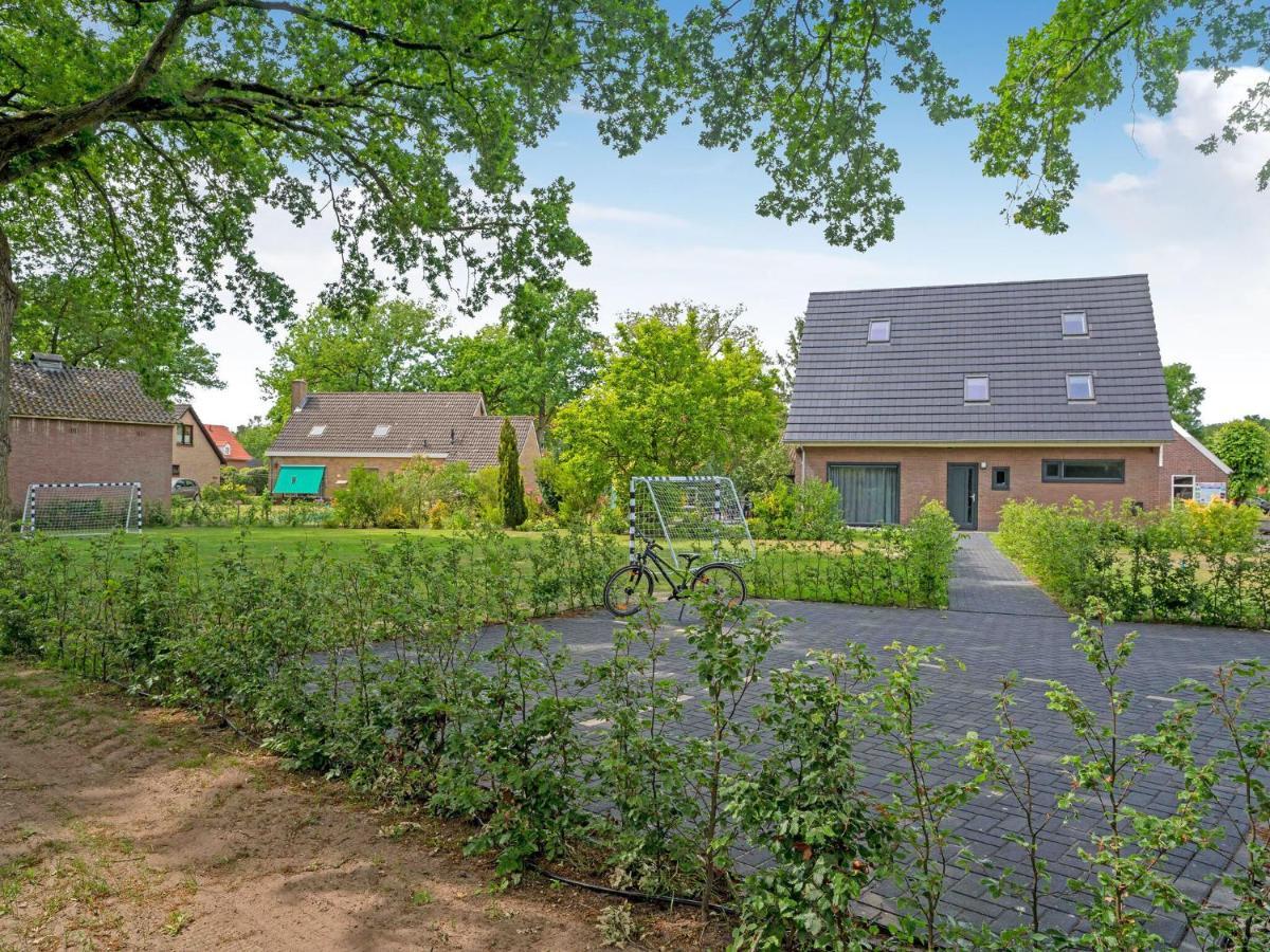Charming Villa In Lemele With A Nice Garden Exteriör bild