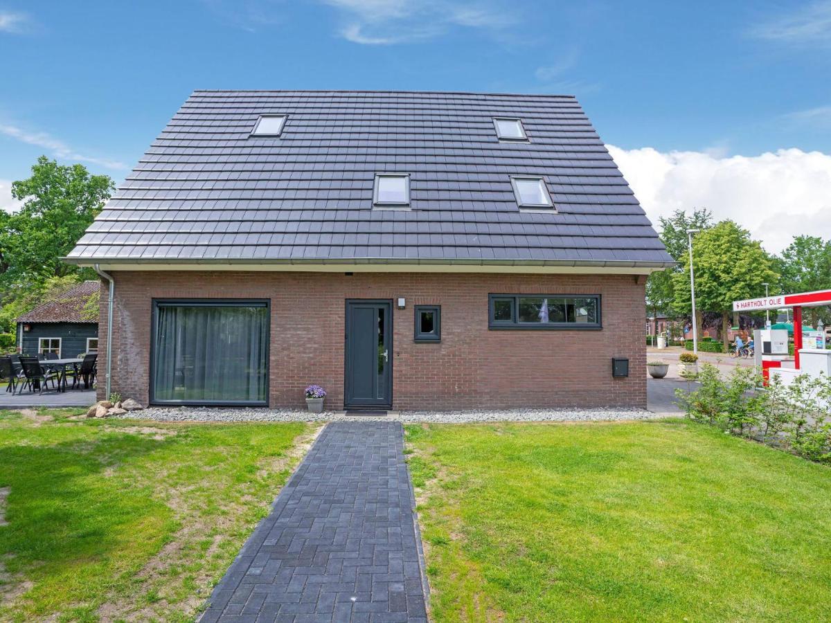 Charming Villa In Lemele With A Nice Garden Exteriör bild